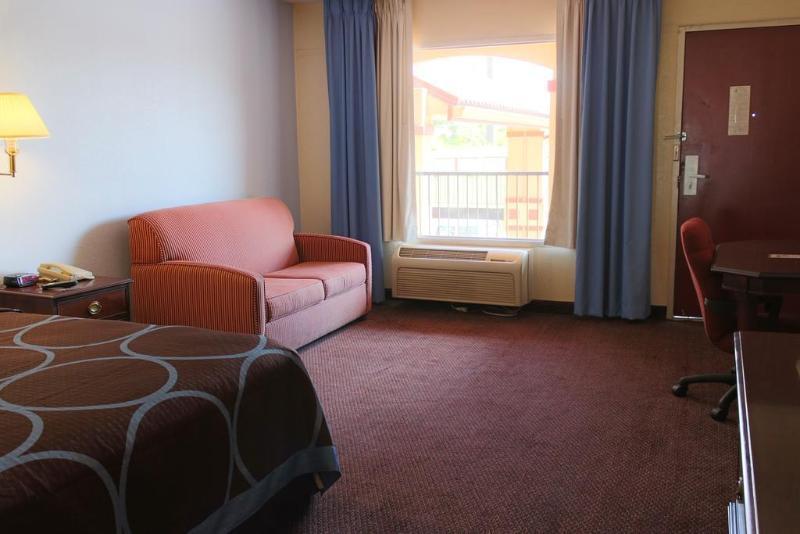 Super 8 By Wyndham Roseburg Hotel Ngoại thất bức ảnh
